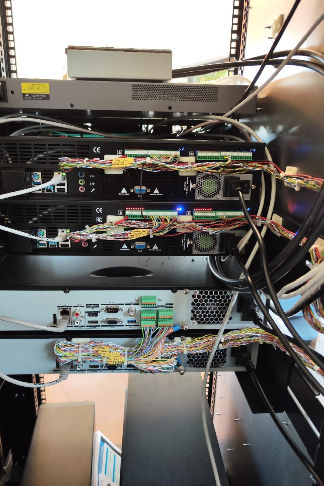 Instalación de videovigilancia en una campa de vehículos
